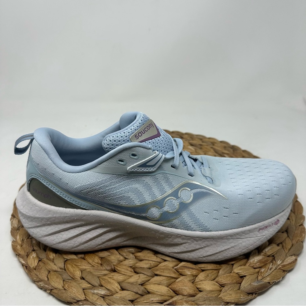 Saucony Triumph 22 Men's Running Shoes Vapor Moon Size 9.5 Women's